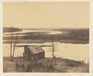 [Haus am Ufer des Flusses]