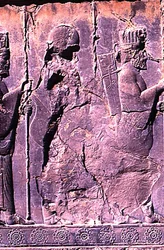 Reihe von Würdenträgern, vom Westeingang zur Hundert-Säulen-Halle (Detail)