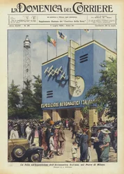 Die Menge auf der Ausstellung der italienischen Luftfahrt im Park von Mailand