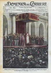 Feierliche Audienz von Pius XI. im riesigen Hof von San Damaso für achttausend lombardische Arbeiter