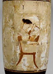 Attische weißgrundige Lekythos mit Bild von Musikerinnen, 5. Jahrhundert v. Chr.