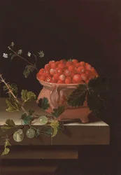 Stillleben mit Topf mit Erdbeeren und Zweig von Stachelbeeren