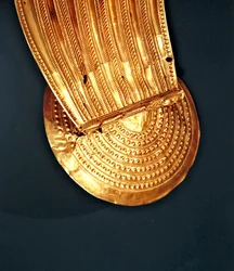 Kragen, Ardcrony, County Tipperary, Späte Bronzezeit, 800-700 v. Chr. (Gold) (Detail)