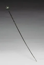 Gewandnadel, ca. 1400 v. Chr. (gegossene und geschmiedete Bronze)