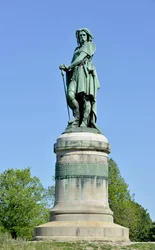 Kolossale Statue von Vercingetorix (72-46 v. Chr.), gallischer Anführer - Skulptur von Millet Aime (1819-1891)