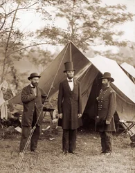 Präsident Lincoln auf dem Antietam-Schlachtfeld