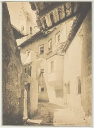 Eine Straße in Sterzing, Tirol, 1890