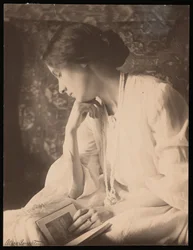 Alice Broughton Foto von Agnes Pelton (s/w Foto)