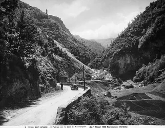 Der Pietraio (steiniger Boden) mit den Steinbrüchen von Michelangelo in den Apuanischen Alpen, in der Provinz Lucca