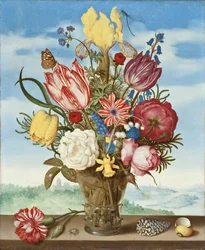 Blumenstrauß auf einem Sims