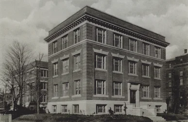 Harvard University: Wolcott Gibbs Memorial Laboratory, T Jefferson Coolidge Chemical Laboratory