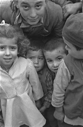 Kinder in Venosa, Basilicata, Italien