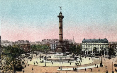 Paris: Blick auf die Julisäule am Place de la Bastille. Fotografie von 1920 im „Artistic Album“ der Stadt Paris. Private Sammlung.