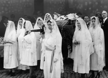 Osterriten: Segnung der Lämmer bei Sant Agnese fuori le Mura, Rom, um 1940-46