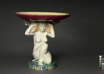 Sockel-Mittelstück, von Wiener Kunstkeramische Werkstätte Busch und Ludescher, ca. 1910-1915