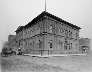 Harrison Street Polizeistation, Chicago, Illinois, USA, ca. 1900 (s/w Foto)