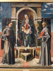 Madonna mit Kind auf dem Thron zwischen den Heiligen Franziskus und Bernhardin von Siena