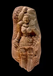 Geformte Plakette einer Yakshi, Tamluk, um 200 v. Chr.