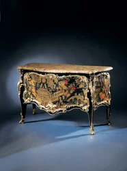 Eine Louis XV Kommode, 1710-65