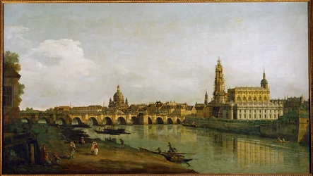 Dresden, Deutschland, gesehen vom rechten Ufer der Elbe unterhalb der Augustusbrücke