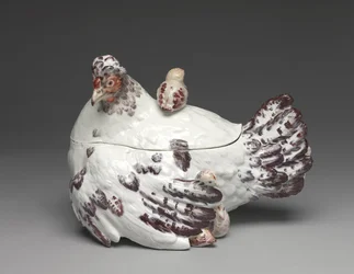 Terrine mit Henne und Küken, Chelsea Porzellanmanufaktur, ca. 1755
