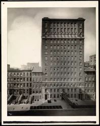 Hotel La Salle, 30 East 60th Street, New York, 1920 (Silbergelatineabzug)