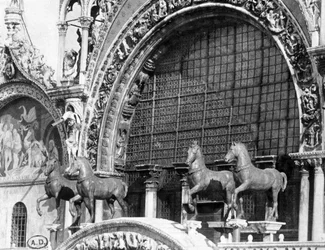 Die Pferde der Basilika San Marco in Venedig - Fotografie von C. Naya