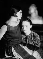 Porträt von Wanda und Marion Wulz, Triest, um 1920