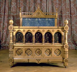 Gotisches Revival-Einlegebett mit gepolstertem Kopfteil, hergestellt von Marsh & Jones, ca. 1866 (Holz)