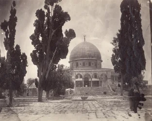 Der Felsendom auf dem Haram al Sharif in Jerusalem, von Süden, 1870