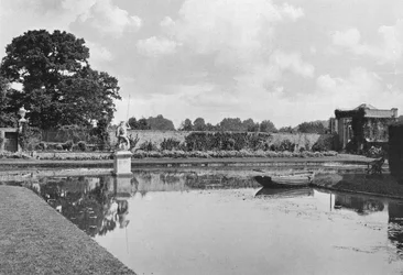 In Westbury: Ein Hellseher und der kleinere Pavillon