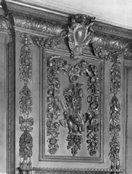 Von Grinling Gibbons