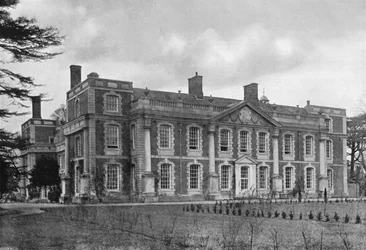 Ostfront von Südosten