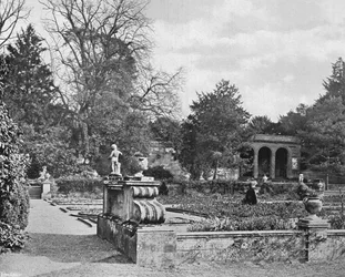 Außerhalb des italienischen Gartens