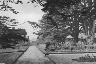 Das Tor des Hirschparks