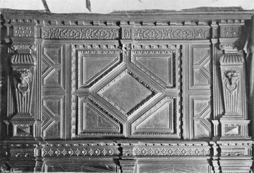 Der Kamin im Esszimmer