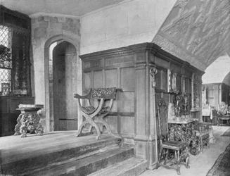 Die Galerie-Bucht und Wendeltreppe