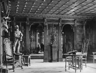 Die Hallenwand, Datum 1570