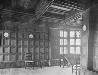 Das Vertäfelte Wohnzimmer