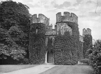 Das obere Tor der Burg