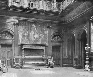 Das Westende des Salons