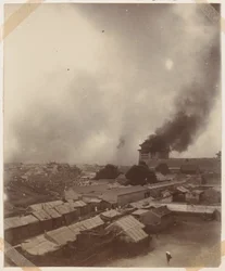 Ein großes Feuer am Haupttor von Peking