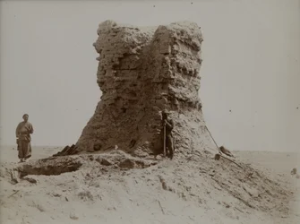 Ort, an dem der sogdische Brief, eines der frühesten erhaltenen sogdischen Papierdokumente (ca. 313 n. Chr.), gefunden wurde, Dunhuang, China (s/w Foto)