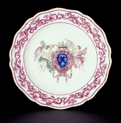 Rose Famille Essteller mit den Wappen von Frankreich, Qianlong-Periode (1736-95) um 1765