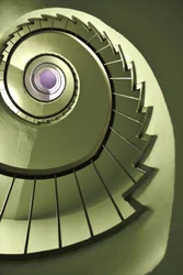 Geometrische Wendeltreppe