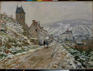 Die Straße in Vétheuil im Winter