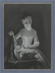 Sara Troost mit ihrer Puppe