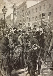 König Umberto I und Königin Margherita kehren von ihrem Besuch in Neapel zurück, das von Cholera heimgesucht wurde, Rom, Italien