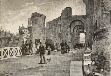 Öffentlicher Gehweg (Summa Nova Via) im Palazzo dei Cesari, Rom, Italien