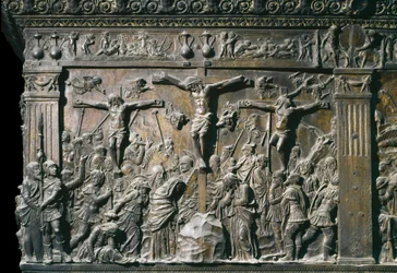 Darstellung des guten Schächers (Dismas) und des bösen Schächers (Gesmas), die mit Jesus Christus gekreuzigt wurden. Flachrelief der linken Kanzel, um 1460